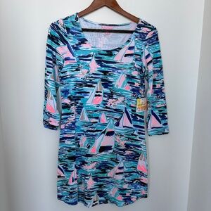 Lilly Pulitzer NWT UPF 50+ 3/4 Sleeve Tammy in Multi Pier Pressure, Size XS.
